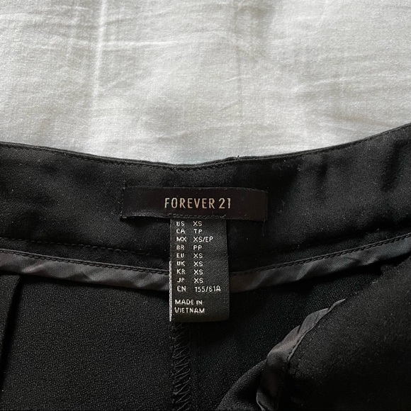 Black Culotte Pants - Picture 4 of 6